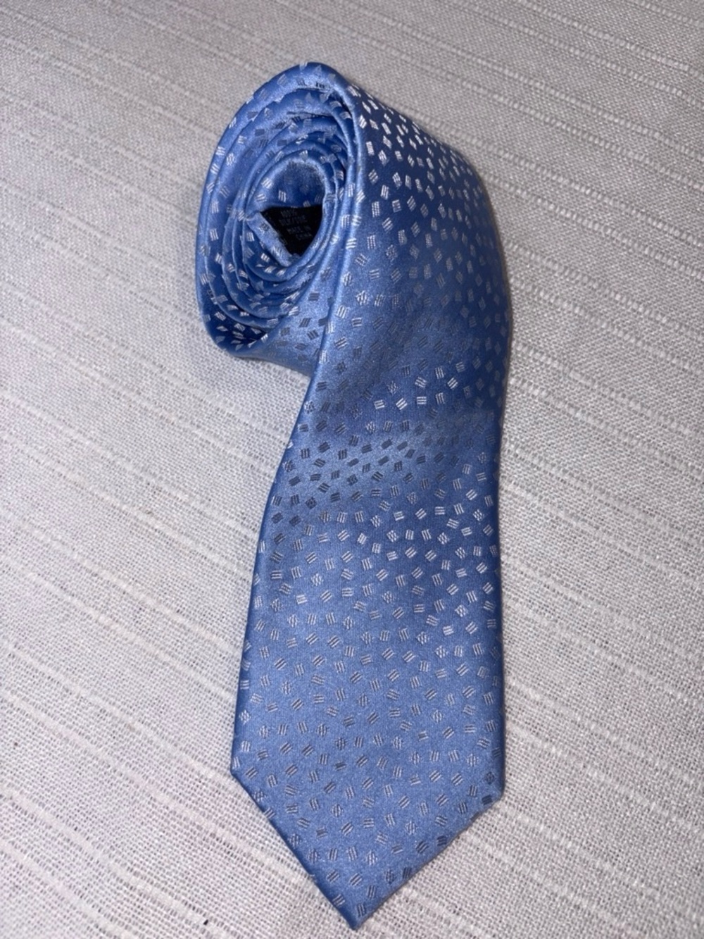 Michael Kors Necktie Light Blue Geometric Jacquard Silk One Size EUC
